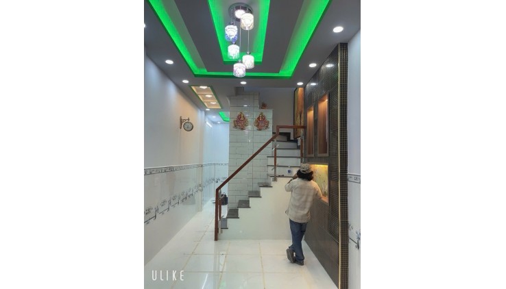 NGAY BỐN XÃ - LÊ VĂN QUỚI - 34M2 - NHÀ 2 TẦNG 2PN - HẺM 4M - SỔ VUÔNG ĐẸP GIÁ 3.68 TỶ